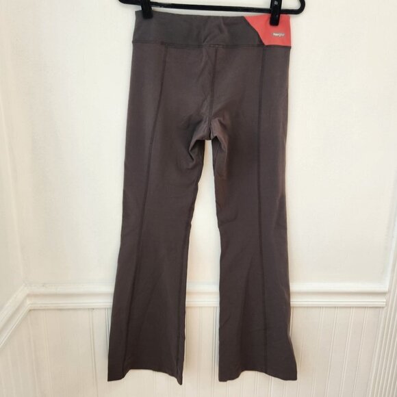 The North Face Grey Stretch Bootcut Flare Yoga Pants Leggings Gorpcore M - Picture 2 of 10